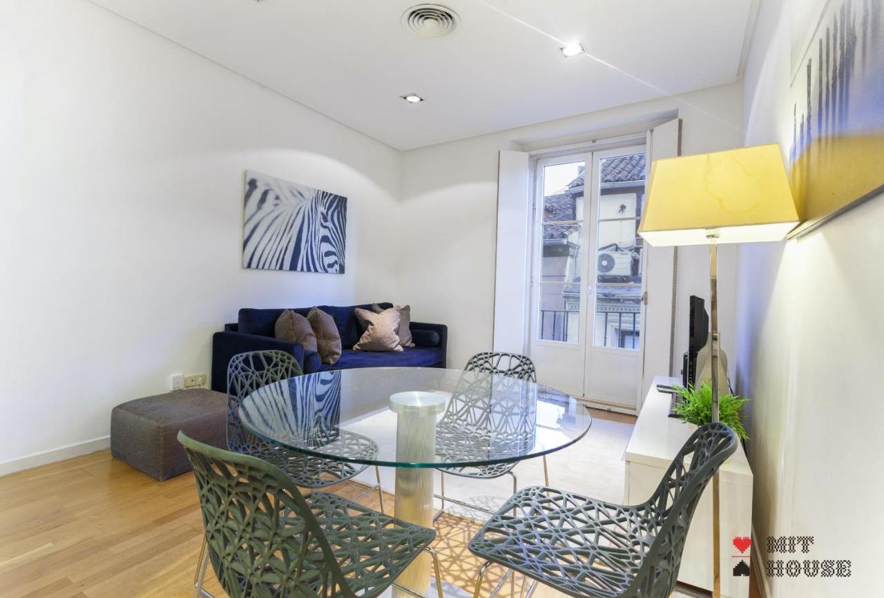 Mit House Puerta Del Sol III En Madrid Apartman Kültér fotó