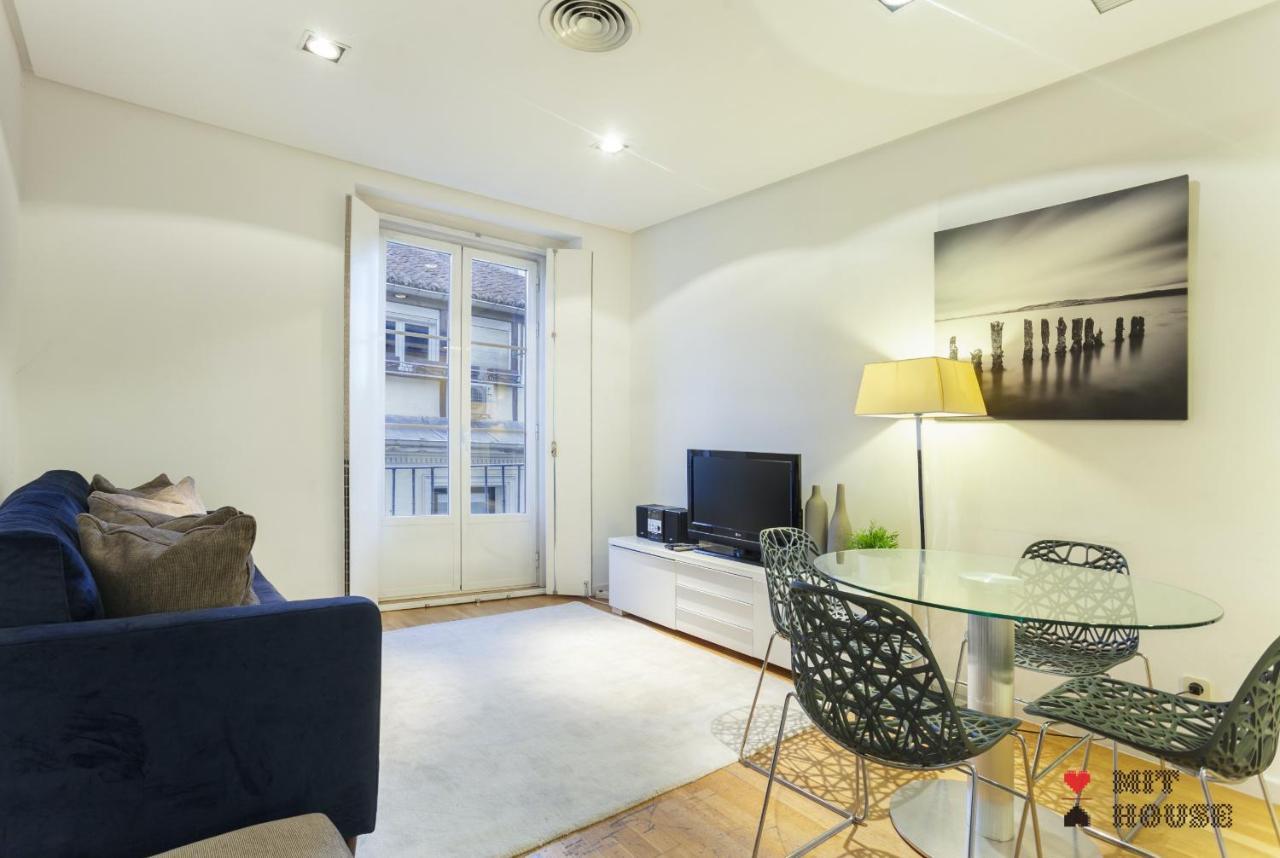 Mit House Puerta Del Sol III En Madrid Apartman Kültér fotó
