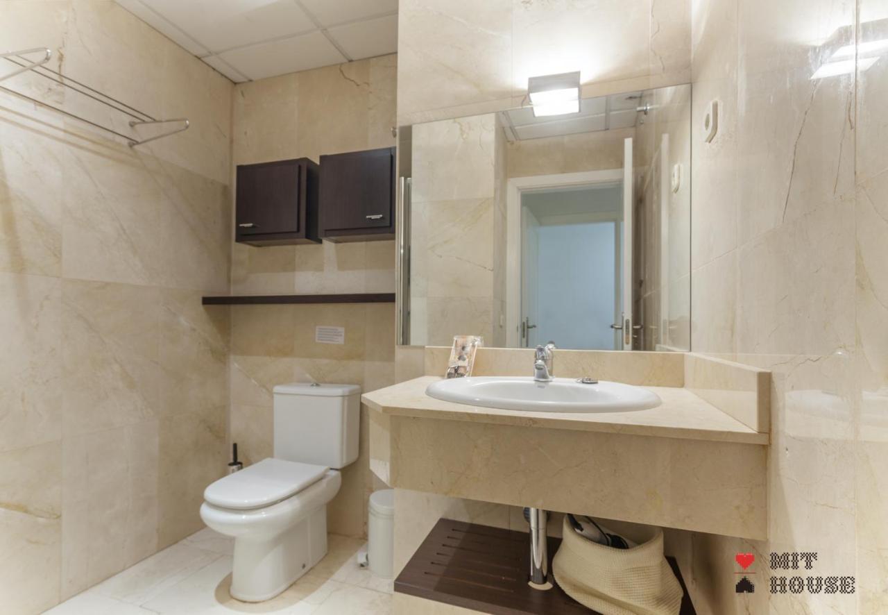 Mit House Puerta Del Sol III En Madrid Apartman Kültér fotó